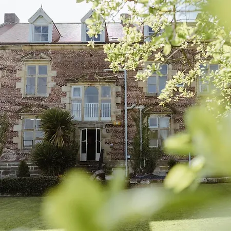 Ruswarp Hall - (adults Only) 3*