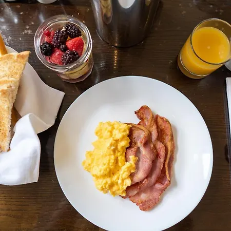 Gæstehus Ruswarp Hall - (adults Only)