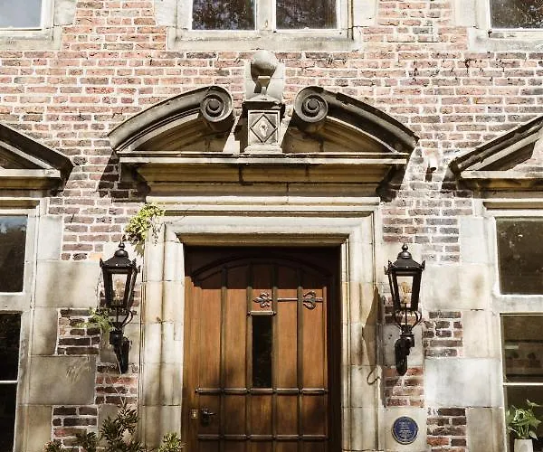 Ruswarp Hall - (adults Only) Guest house 4*