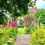 Ruswarp Hall - (adults Only) 4* ウィットビー