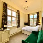 Gasthof Ruswarp Hall - (adults Only) Whitby
