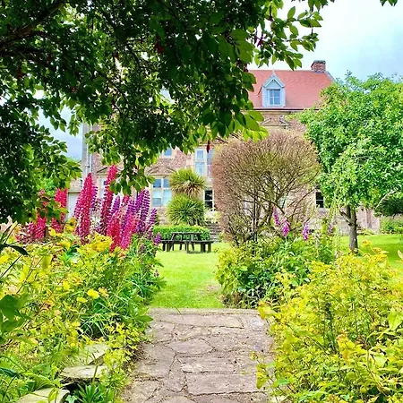 Ruswarp Hall - (adults Only) 4* ويتبي