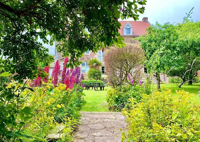 Ruswarp Hall - (adults Only) 4* Whitby