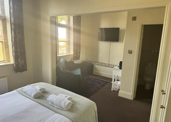 Ruswarp Hall - (adults Only) Guest house Whitby
